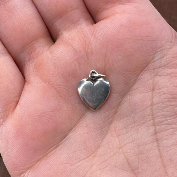 Vintage Sunwest 925 Sterling Silver Plain Blank Puffy Heart Pendant Charm - Picture 1 of 3